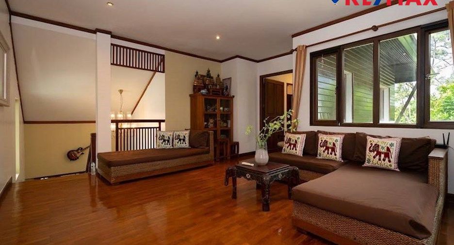 Haus zum Kauf mit 5 Zimmer in Central Pattaya, Pattaya