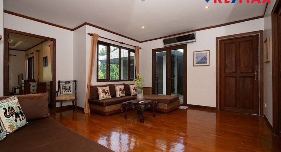Haus zum Kauf mit 5 Zimmer in Central Pattaya, Pattaya