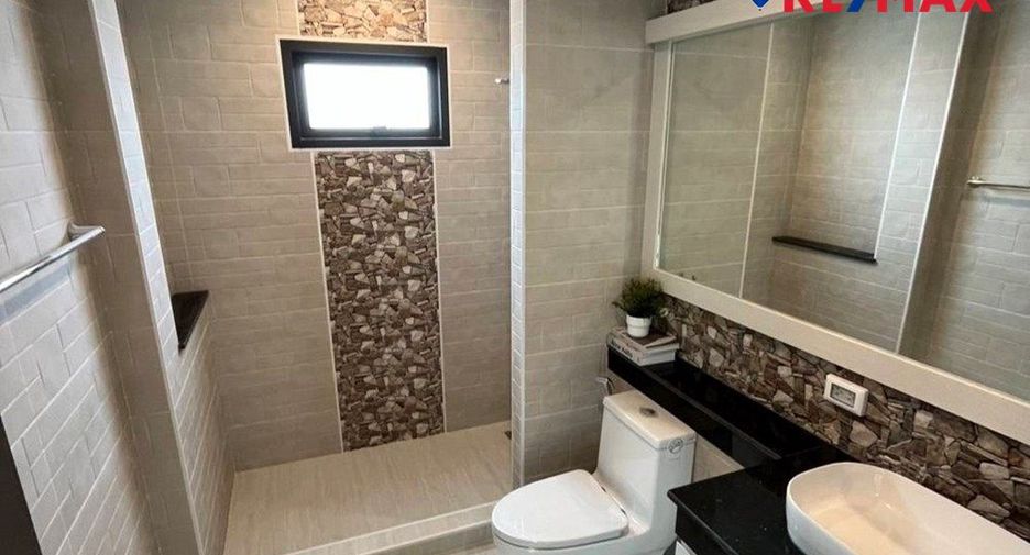 For sale 3 bedrooms house in Huay Yai, Pattaya