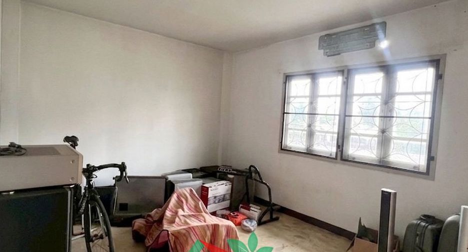 For sale 2 bedrooms townhouse in Bang Khen, Bangkok