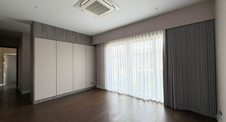 Haus zur Miete mit 3 Zimmer in Bang Kapi, Bangkok