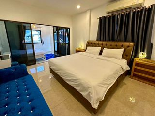 For rent 5 bedrooms villa in Bang Lamung, Chonburi