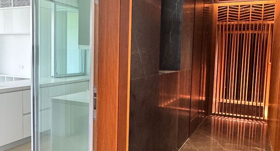 For rent 2 bedrooms condo in Bang Phli, Samut Prakan