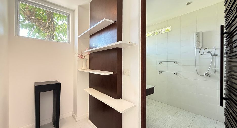 For rent 4 bedrooms house in Hang Dong, Chiang Mai