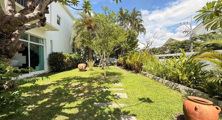 For rent 4 bedrooms house in Hang Dong, Chiang Mai