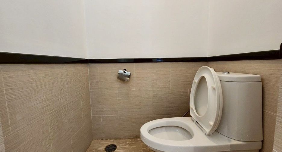 ให้เช่า 4 ห้องนอน คอนโด ใน วัฒนา, กรุงเทพฯ