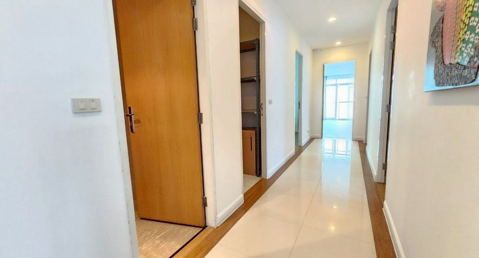 ให้เช่า 4 ห้องนอน คอนโด ใน วัฒนา, กรุงเทพฯ