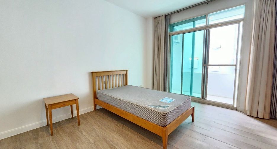 ให้เช่า 4 ห้องนอน คอนโด ใน วัฒนา, กรุงเทพฯ