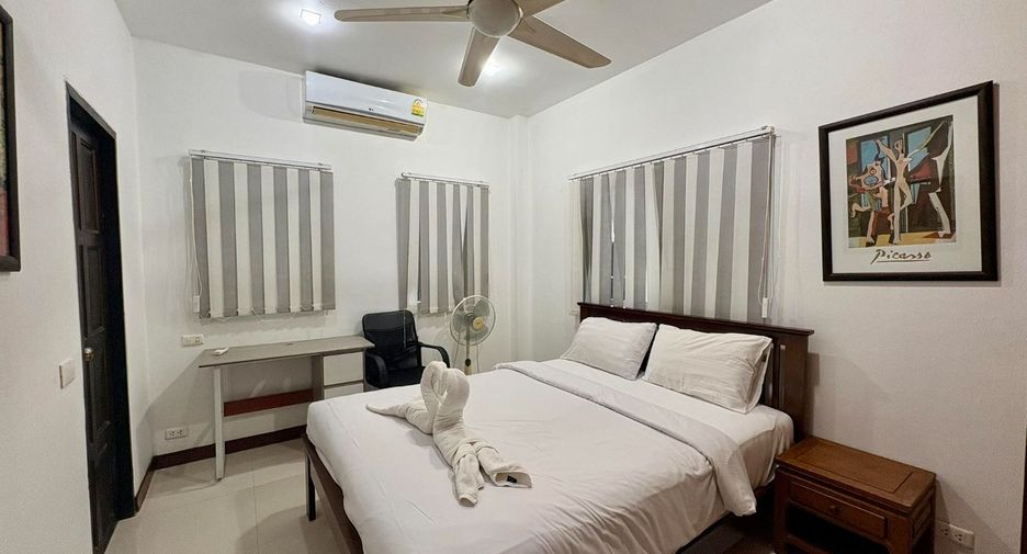 For rent 4 bedrooms villa in Mueang Phuket, Phuket