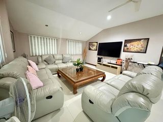 For rent 4 bedrooms villa in Mueang Phuket, Phuket