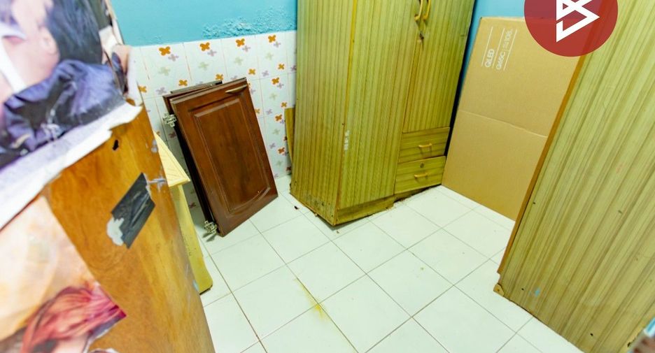 Casa adosada en venta de 4 habitaciones en Mueang Samut Prakan, Samut Prakan