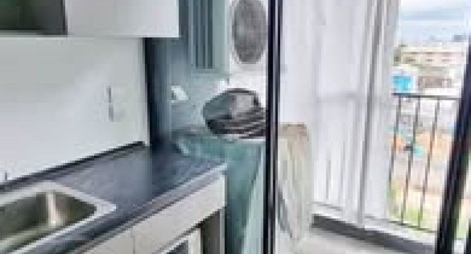 For sale 1 bed condo in Si Racha, Chonburi