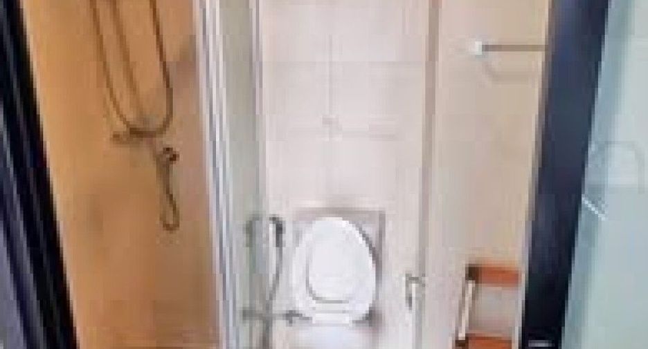For sale 1 bed condo in Si Racha, Chonburi