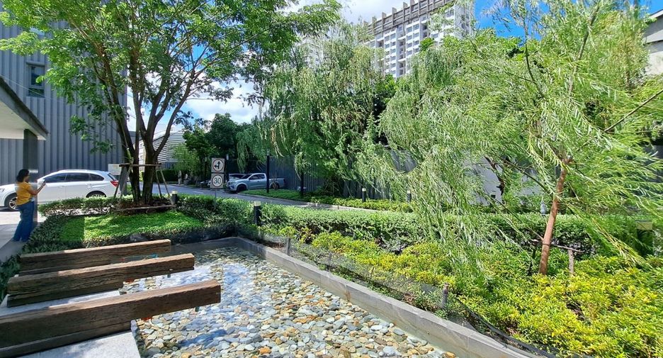 For sale 2 bedrooms condo in Bang Phlat, Bangkok