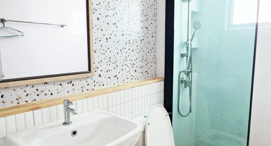 Haus zum Kauf mit 4 Zimmer in Lam Luk Ka, Pathum Thani