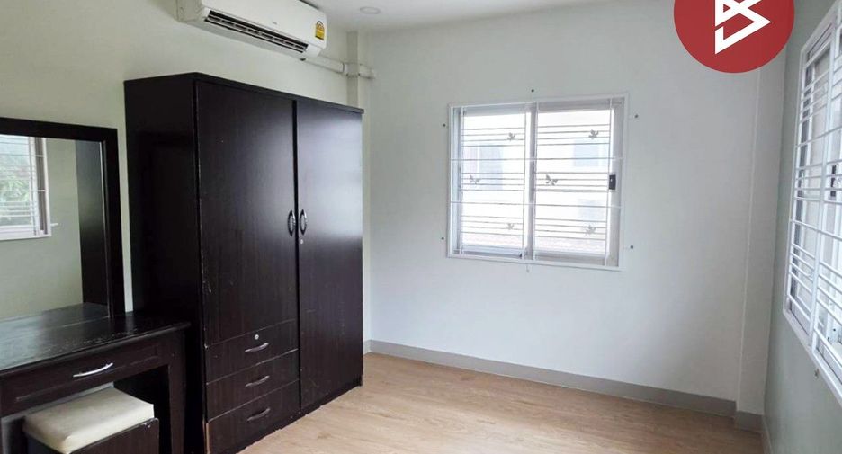 Haus zum Kauf mit 4 Zimmer in Lam Luk Ka, Pathum Thani
