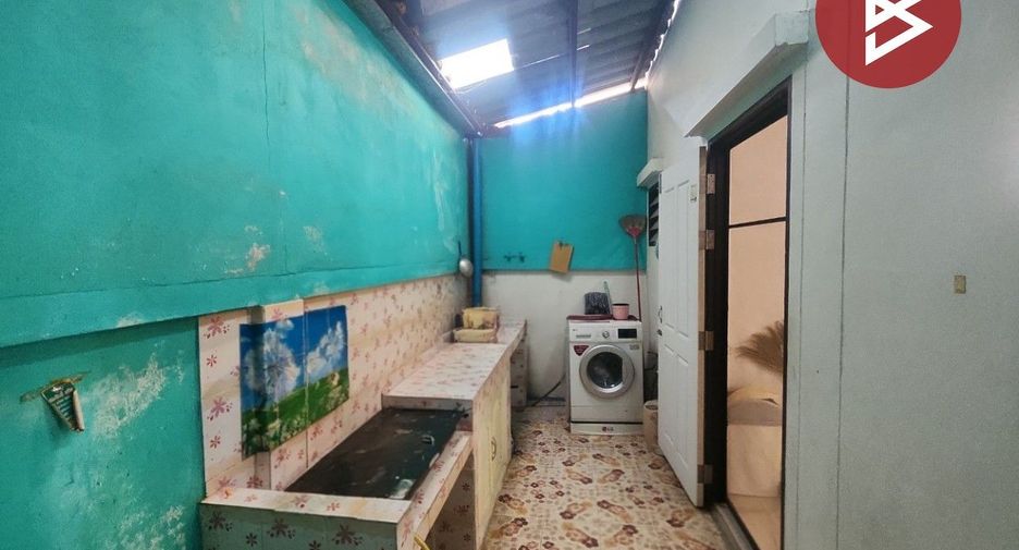 Reihenhaus zum Kauf mit 3 Zimmer in Phan Thong, Chonburi