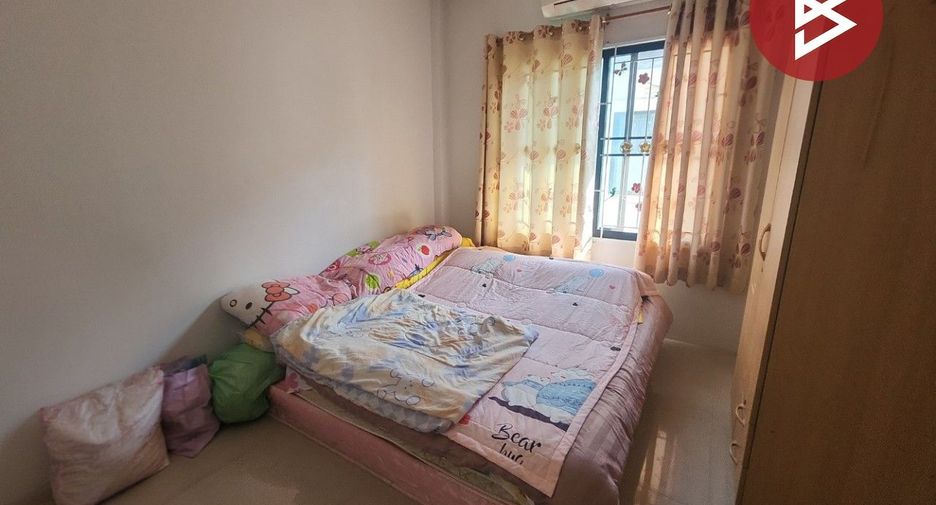 Reihenhaus zum Kauf mit 3 Zimmer in Phan Thong, Chonburi
