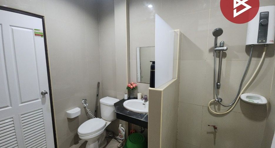 Reihenhaus zum Kauf mit 3 Zimmer in Phan Thong, Chonburi
