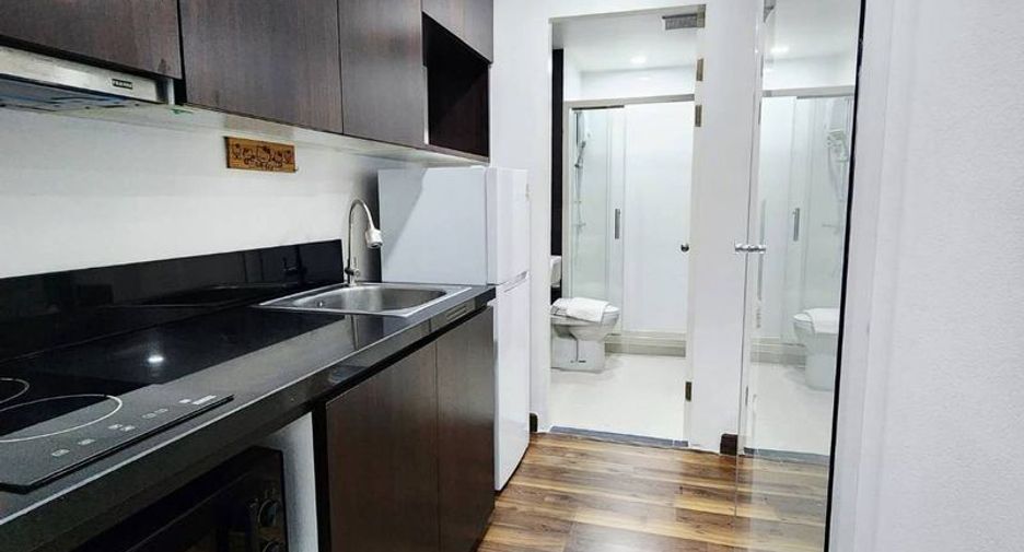 For sale 1 bed condo in Khan Na Yao, Bangkok