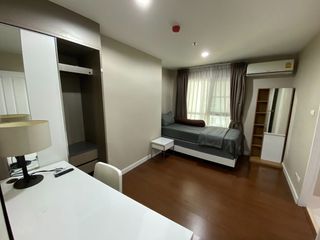 For rent そして for sale 3 ベッドルーム condo in Huai Khwang, Bangkok