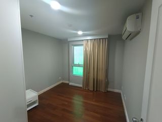 出租 和 出售 3 卧室 公寓 在 Huai Khwang, 曼谷