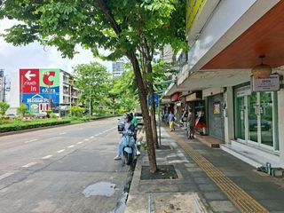 For rent retail Space in Chatuchak, Bangkok