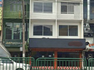 For rent retail Space in Chatuchak, Bangkok