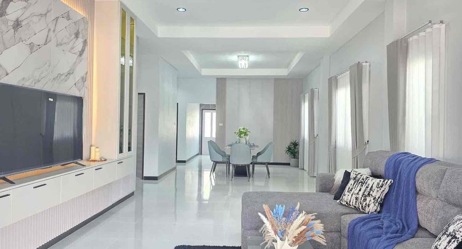 For sale 3 ベッドルーム house in Huay Yai, Pattaya