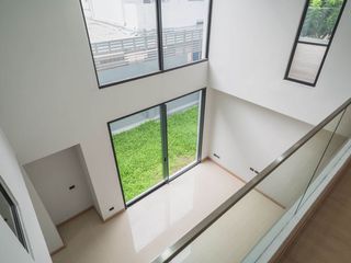 出售 4 卧室 独立屋 在 Lat Krabang, 曼谷