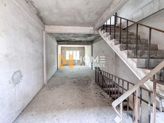 Gewerbefläche zum Kauf mit 2 Zimmer in Si Racha, Chonburi