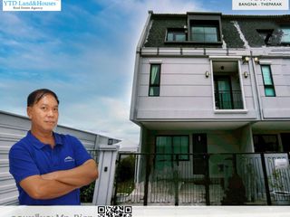 Casa adosada en venta de 4 habitaciones en Bang Phli, Samut Prakan