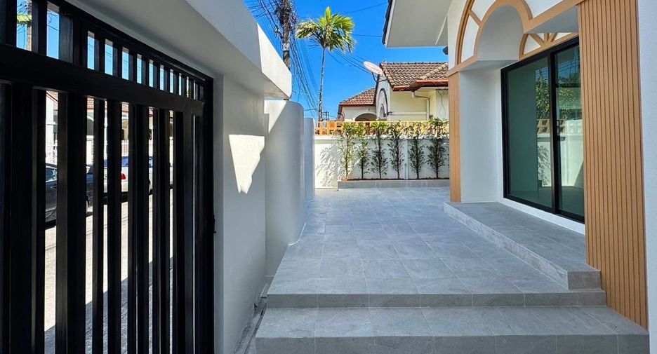 For sale 3 bedrooms house in Mueang Phuket, Phuket