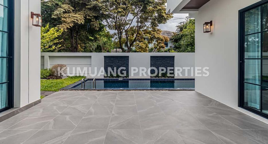 Casa en venta de 4 habitaciones en Mueang Chiang Mai, Chiang Mai