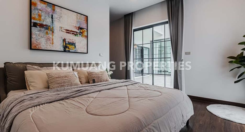 Casa en venta de 4 habitaciones en Mueang Chiang Mai, Chiang Mai