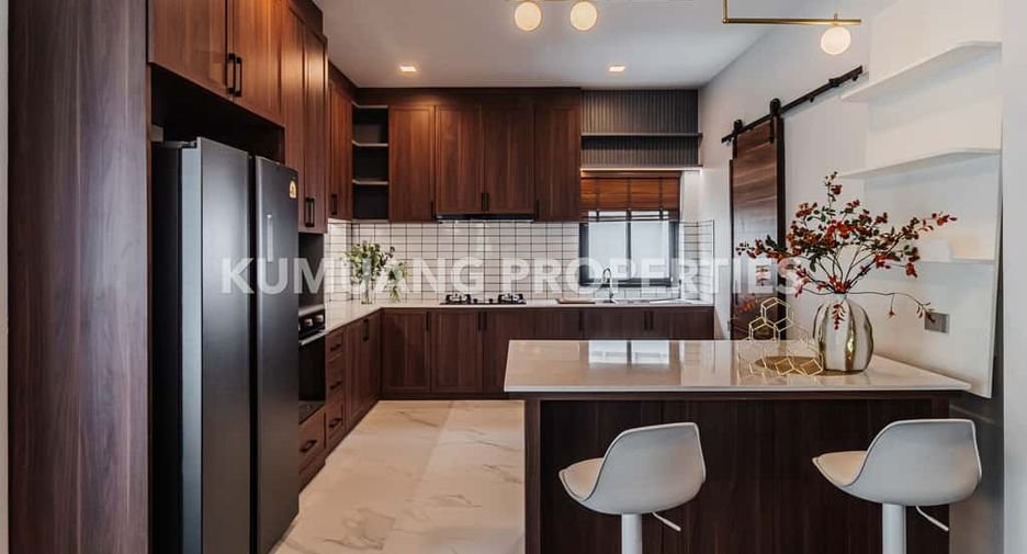 Casa en venta de 4 habitaciones en Mueang Chiang Mai, Chiang Mai