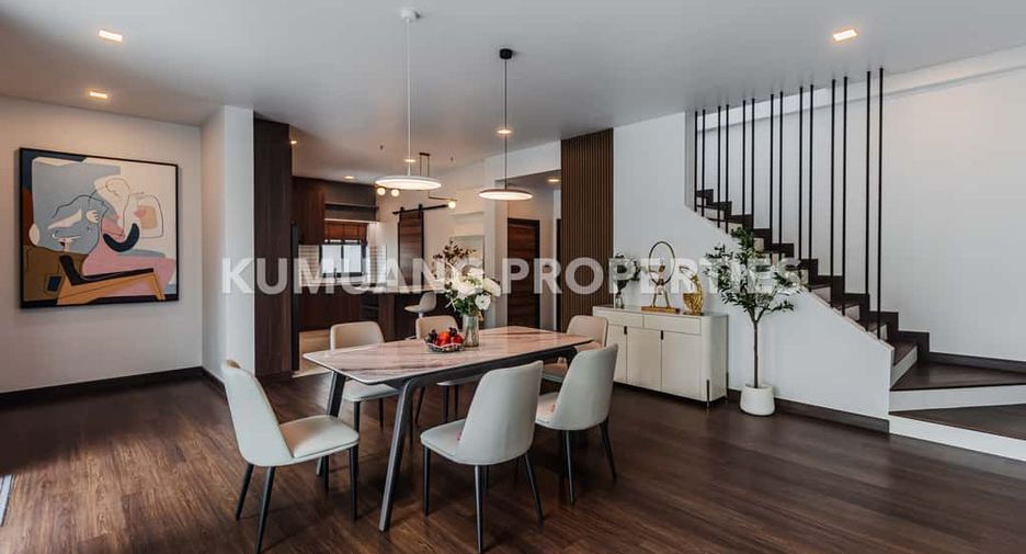 Casa en venta de 4 habitaciones en Mueang Chiang Mai, Chiang Mai