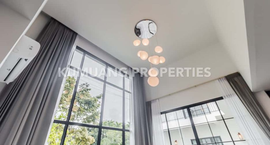 Casa en venta de 4 habitaciones en Mueang Chiang Mai, Chiang Mai