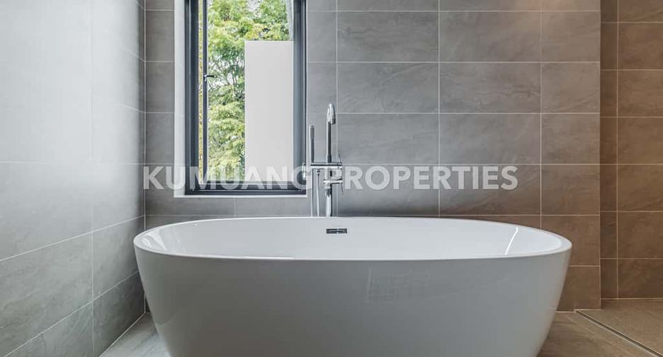 Casa en venta de 4 habitaciones en Mueang Chiang Mai, Chiang Mai