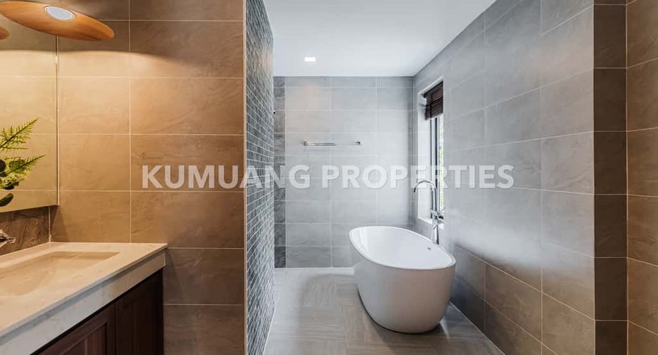 Casa en venta de 4 habitaciones en Mueang Chiang Mai, Chiang Mai