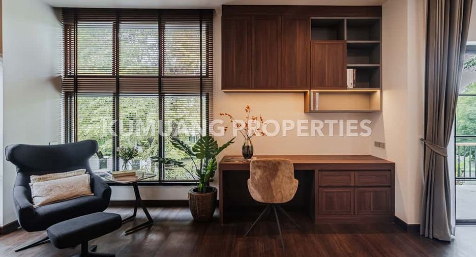 Casa en venta de 4 habitaciones en Mueang Chiang Mai, Chiang Mai