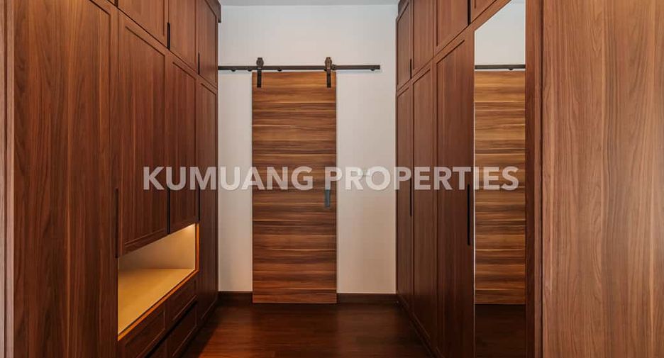 Casa en venta de 4 habitaciones en Mueang Chiang Mai, Chiang Mai