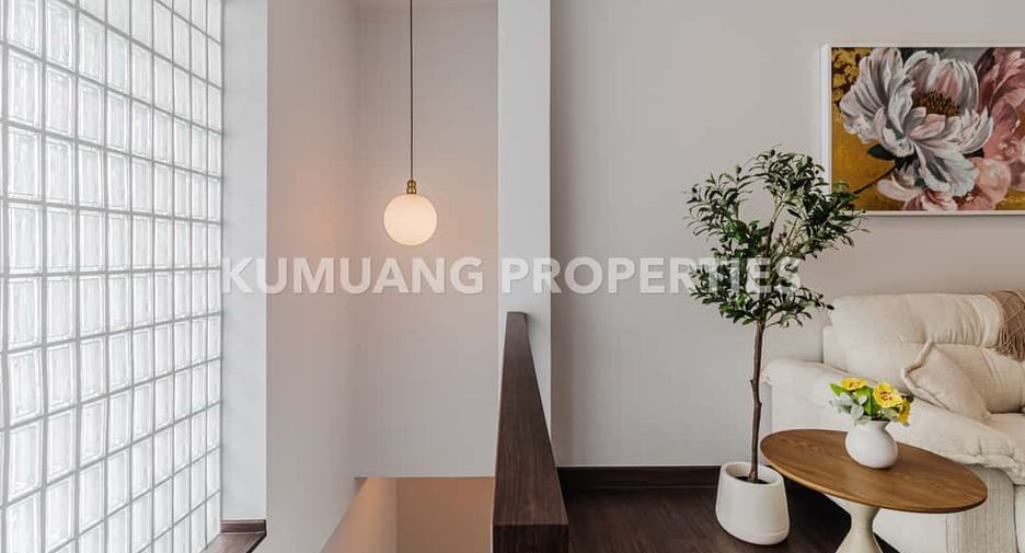 Casa en venta de 4 habitaciones en Mueang Chiang Mai, Chiang Mai