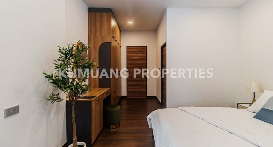 Casa en venta de 4 habitaciones en Mueang Chiang Mai, Chiang Mai