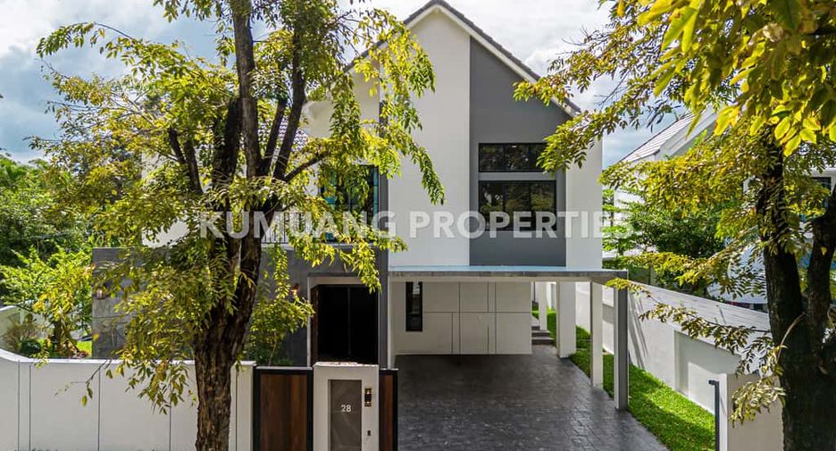 Casa en venta de 4 habitaciones en Mueang Chiang Mai, Chiang Mai