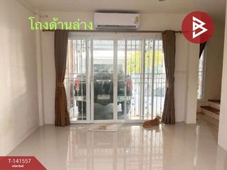 Casa adosada en venta de 3 habitaciones en Mueang Chachoengsao, Chachoengsao