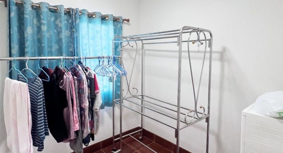 For sale 3 ベッドルーム townhouse in Phra Samut Chedi, Samut Prakan