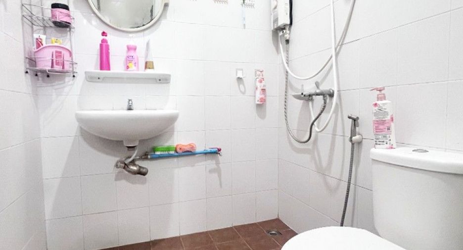 For sale 3 ベッドルーム townhouse in Phra Samut Chedi, Samut Prakan