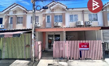 Casa adosada en venta de 3 habitaciones en Phra Samut Chedi, Samut Prakan