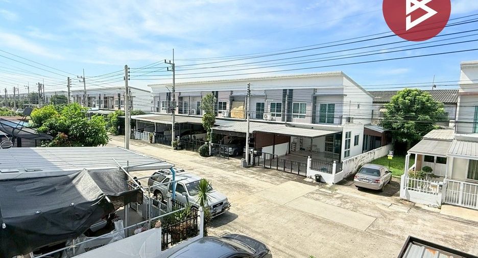 À vendre 3 chambres maison de ville à Thanyaburi, Pathum Thani